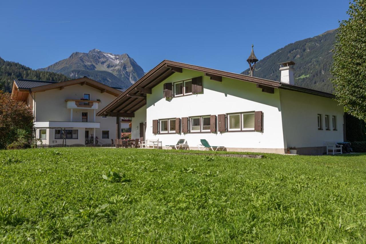 Ahorn Chalet Майрхофен Экстерьер фото